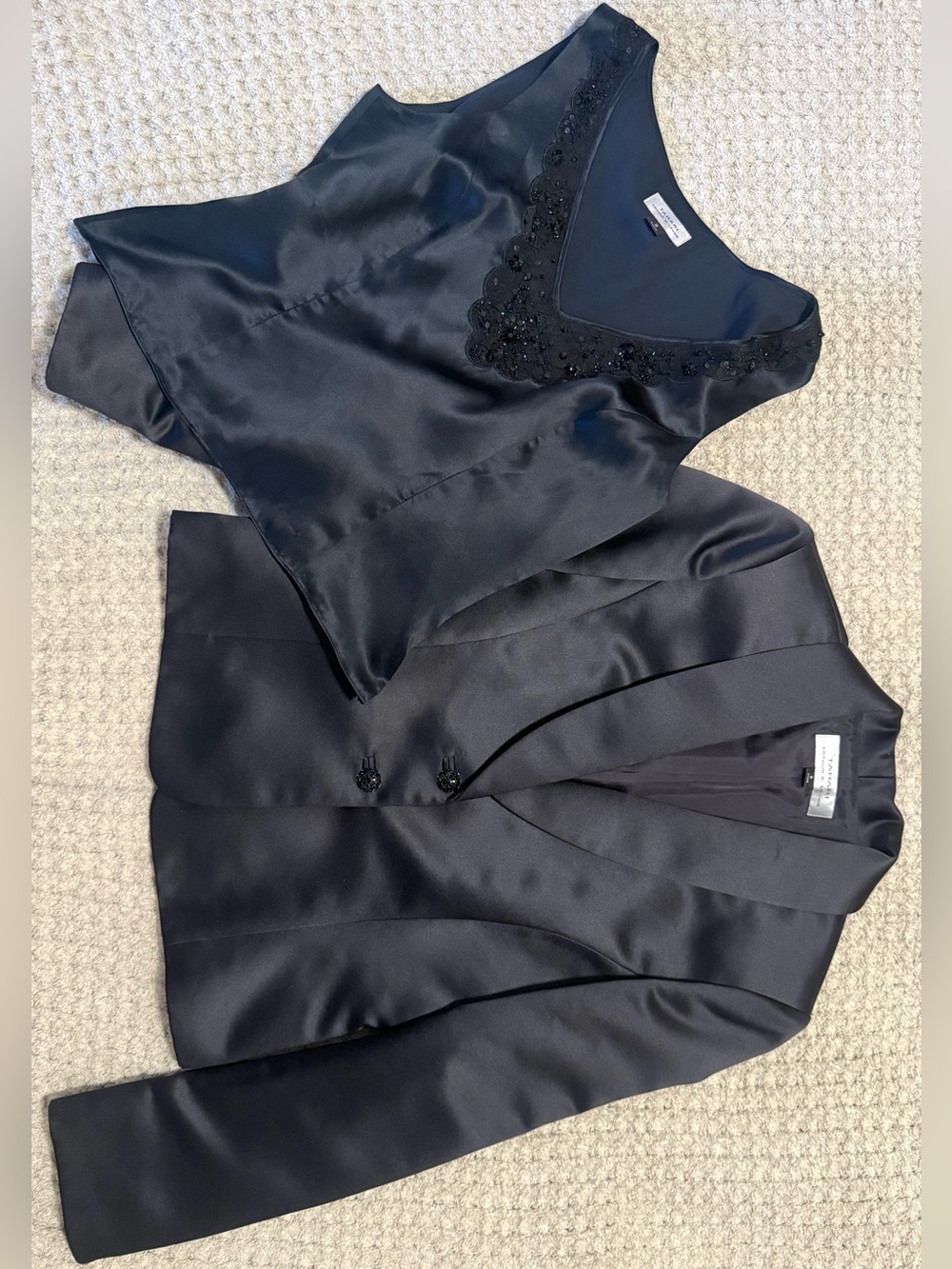 Tahari by Arthur S. Levine Blazer/Camisole Set